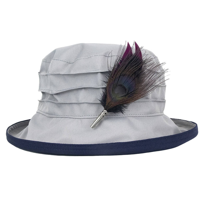 Pin de sombrero de plumas - Plumas de pavo real y avestruz con espadas de ganso